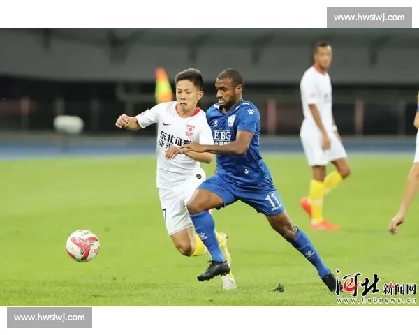 40 岁老将黄希扬助攻帽子戏法 铜梁龙 3-1 逆转终结 4 轮不胜 40 岁老将黄希扬助攻帽子戏法 铜梁龙 3-1 逆转终结 4 轮不胜